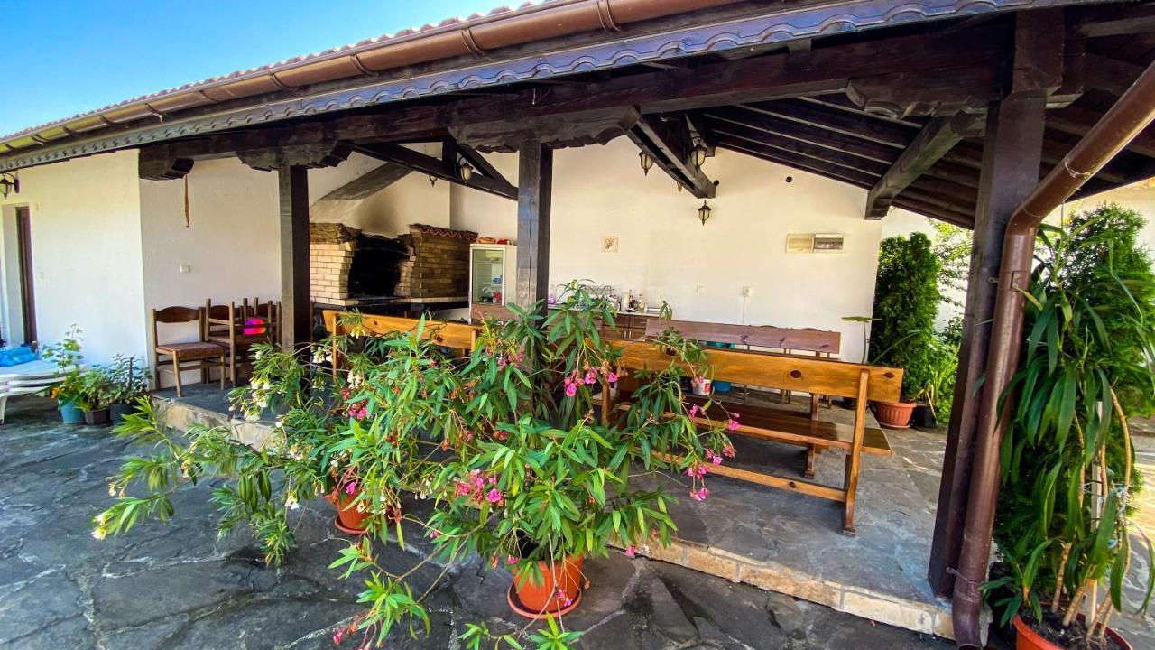 De-Yan Guest House Oreshak  Exterior photo